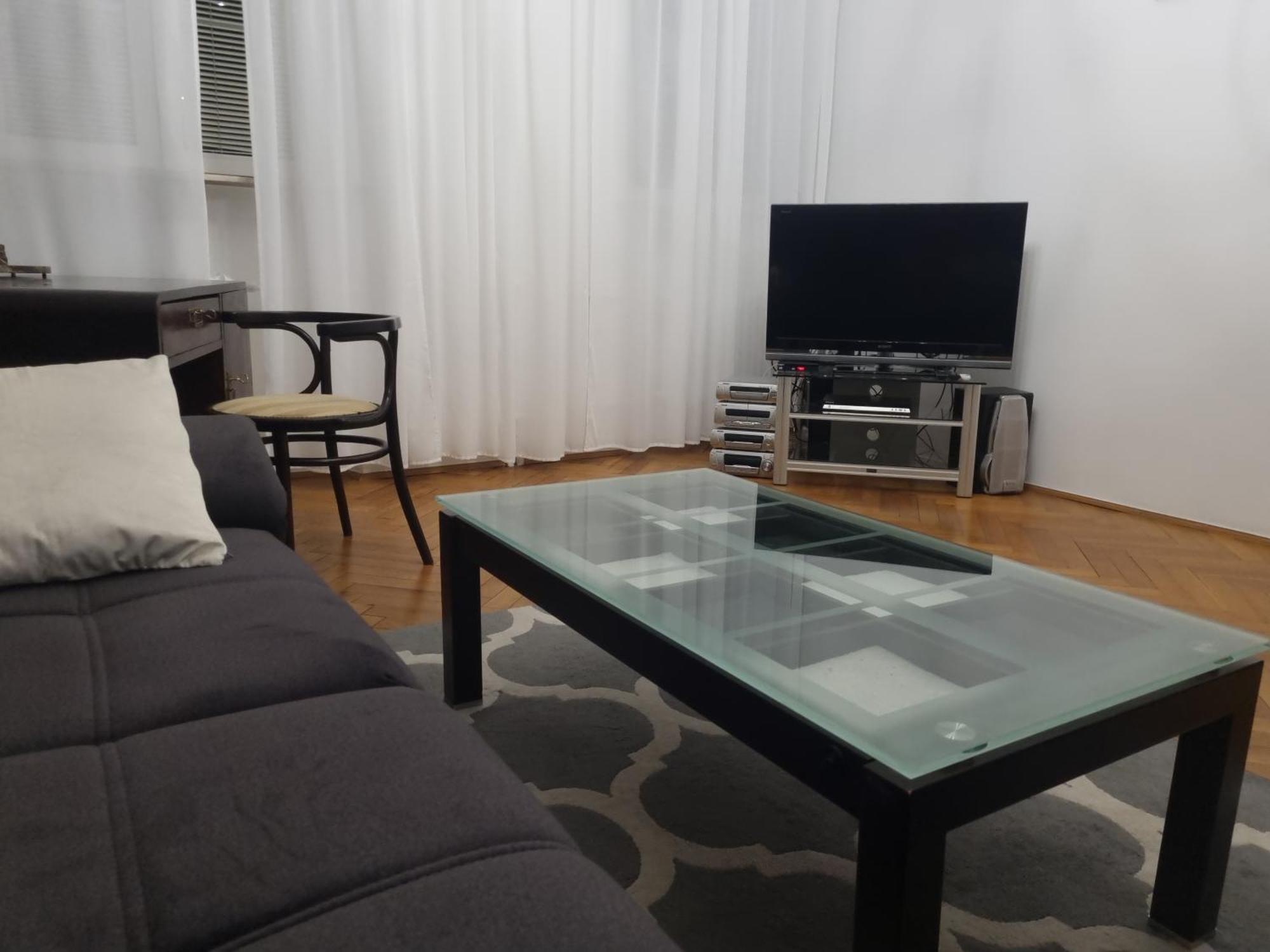 One Bedroom Next To The Royal Castle In By Renters Warsaw